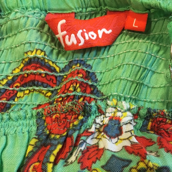 Festive Fusion Pass The Knees Flowing w/Shimmering Green Sequins Dress Size Lg - Picture 5 of 9